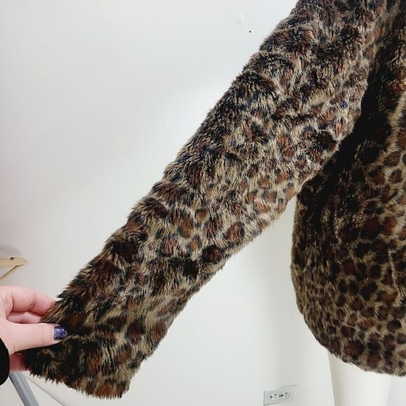 KRITZIA Vintage Leopard Print Furry Coat - Picture 6 of 7